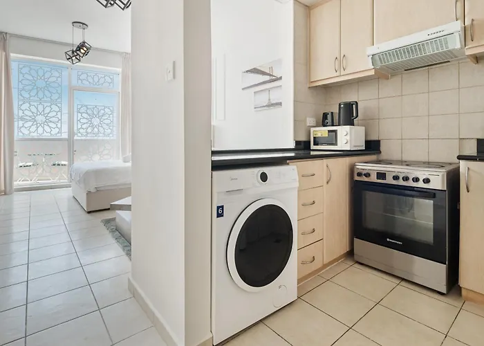 Luxury Studio - Urban Oasis