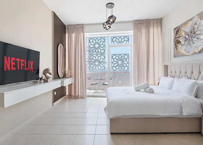 Luxury Studio - Urban Oasis