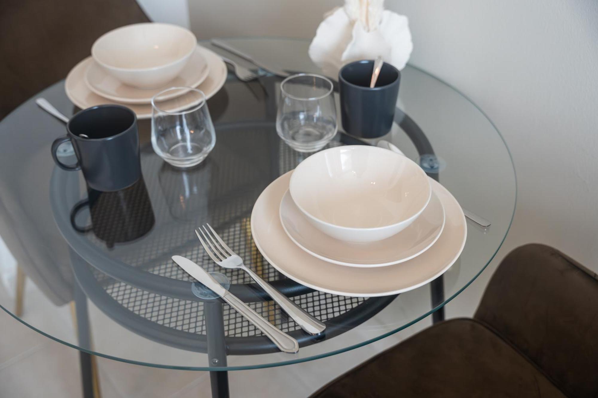 Luxury - Urban Oasis Apartment